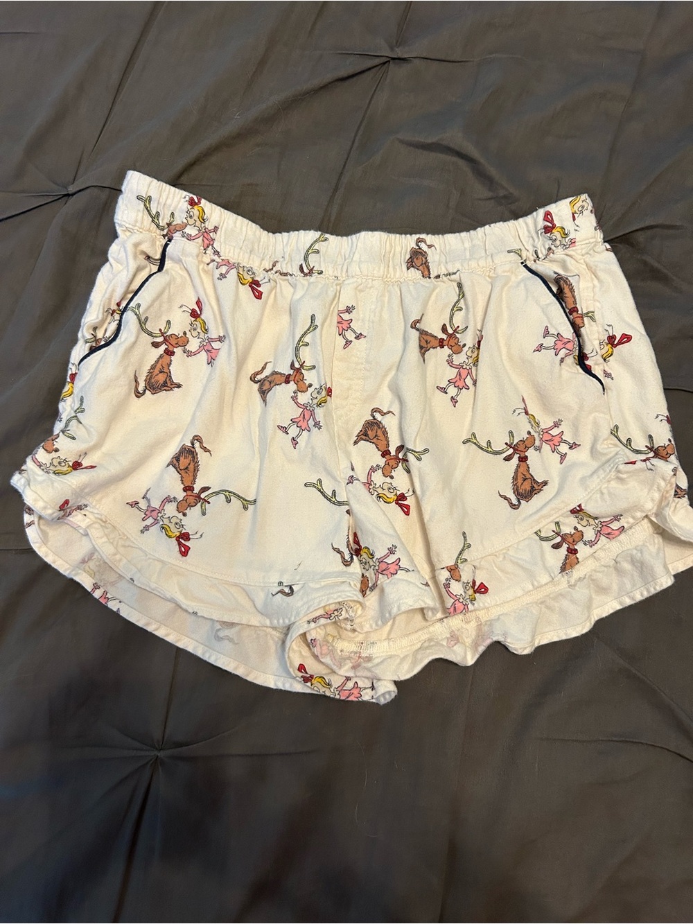 aerie Cream Lounge Shorts with a Max & Cindy Lou Who print.